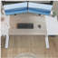 Bureau pour travailler debout électrique à hauteur réglable de 63 po x 30 po, bureau pour travailler debout et debout avec planche de jonction (bureau en chêne et blanc + structure blanche à moteur simple)-1212070595-1212070597