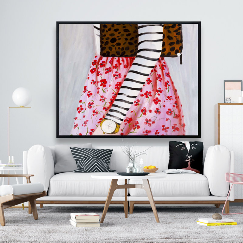 «Fashionable Woman With A Leopard Bag» sur toile