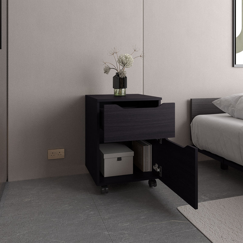 Newriver Nightstand, Wengue