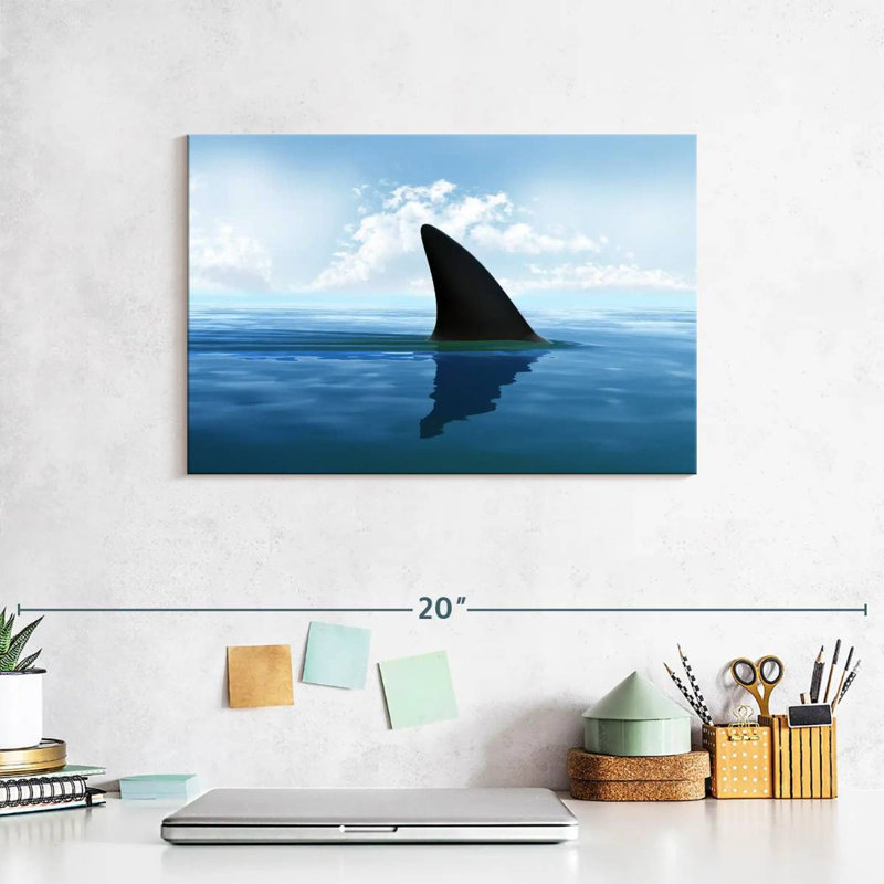 Crowle Shark Fin, 8" H x 12" W