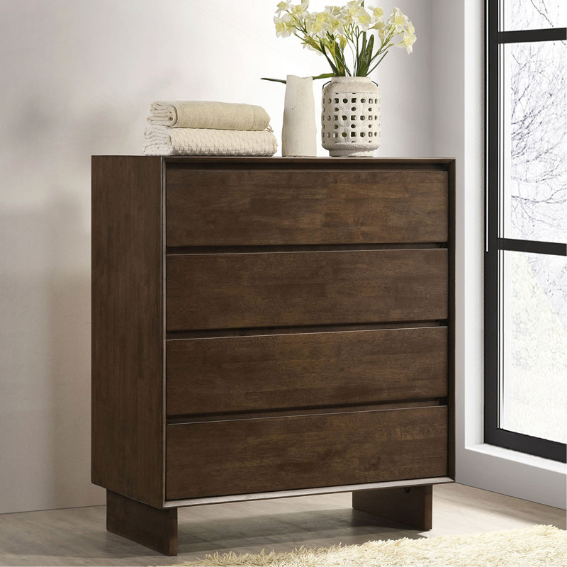 Commode et commode brun chaud