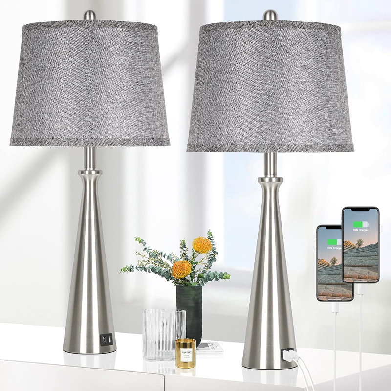 Lampe de table en métal