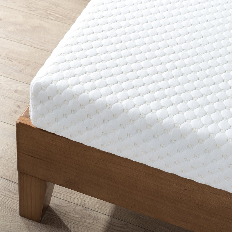 Zinus Medium Memory Foam Mattress, 6", Queen