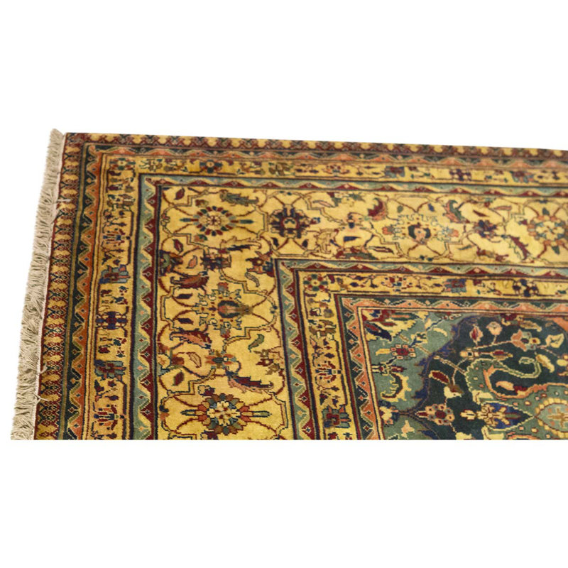 Wool Oriental Area Rug in Ivory