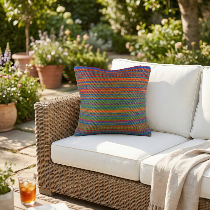 Coussin de patio intérieur en polyester recyclé résistant aux taches et lavable à la machine, H 16,5 po x l 16,5 po