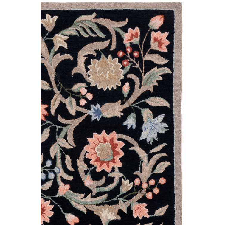 Hollander Floral Handmade Hooked Wool Black/Beige Area Rug