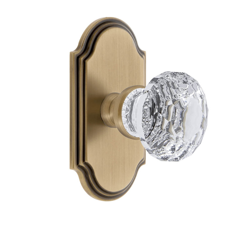 Assiette courte Grandeur Arc avec poignée en cristal brillant, Laiton rétro