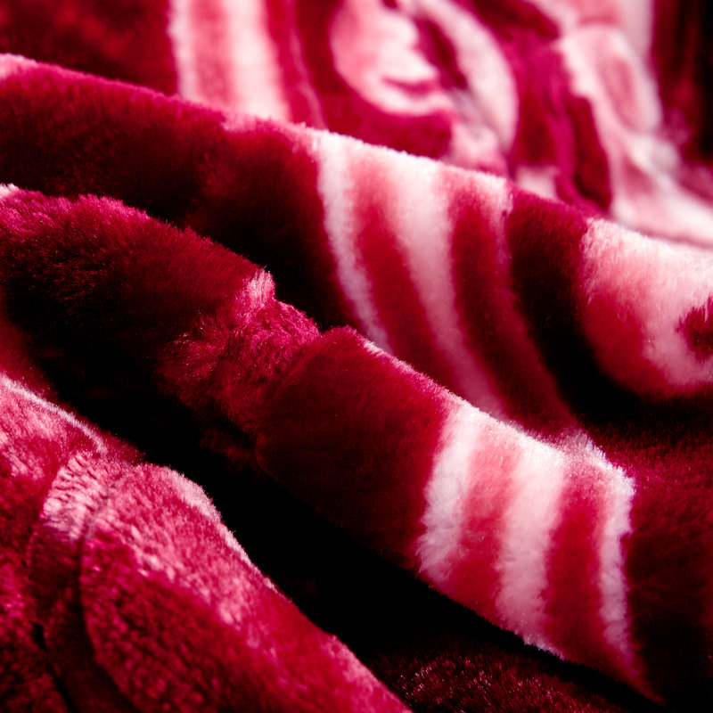 Polyester Flannel Floral Comforter