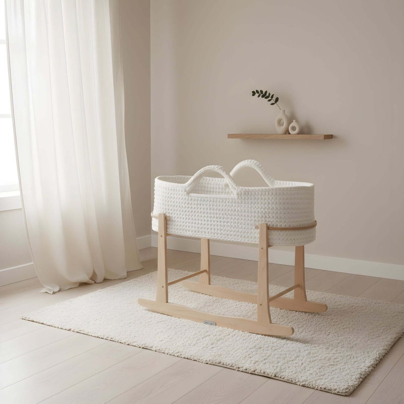 Moses Basket , Mattress Pad Included
