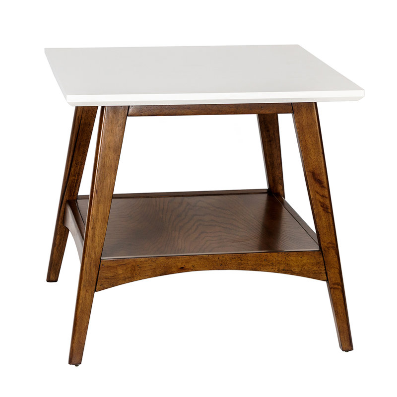 Table de bout avec tablette inférieure, Pacanier