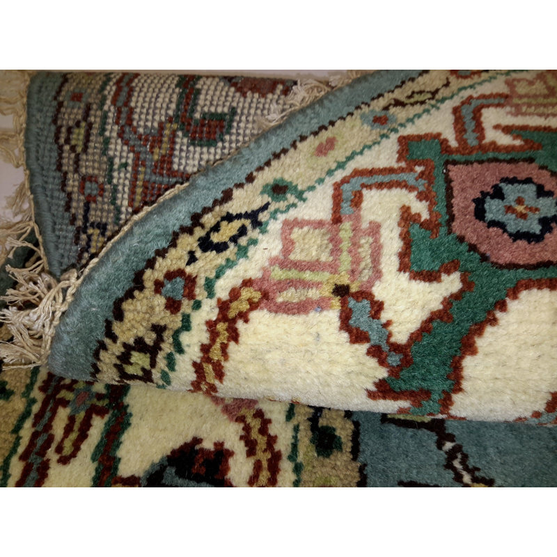 Katelina Oriental Area Rug in Blue