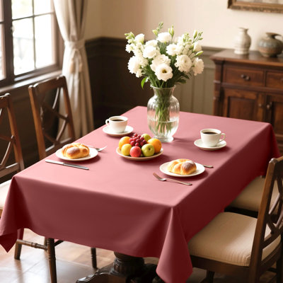 Nappe l 54 po x L 120 po - brun rougeâtre imperméable et infroissable pour l'intérieur et l'extérieur