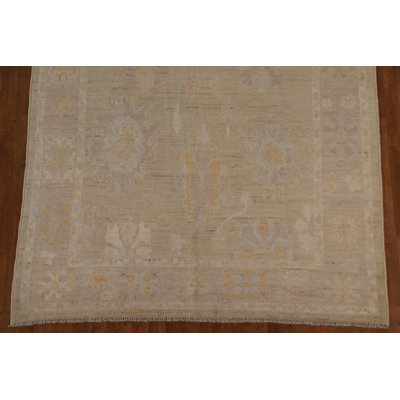 Tapis oriental beige en laine noué à la main 6 pi 1 po x 8 pi 10 po