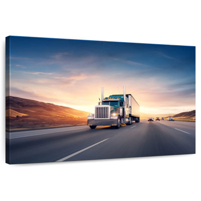 Camion excès de vitesse Mehar au coucher du soleil