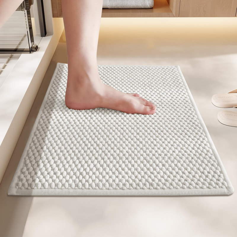 Tapis de salle de bain beige en chenille antidérapant
