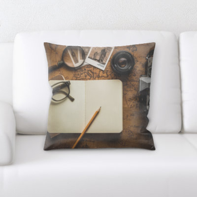 Coussin de voyage planning to travel Lucus