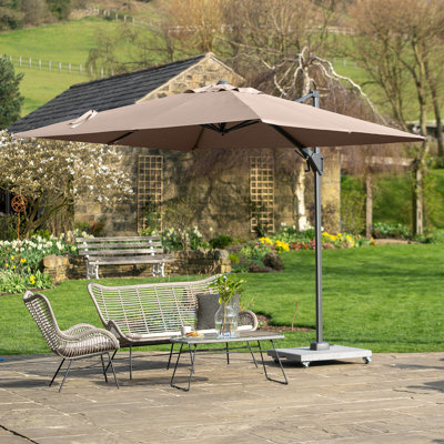 Aarne 270cm Cantilever Parasol