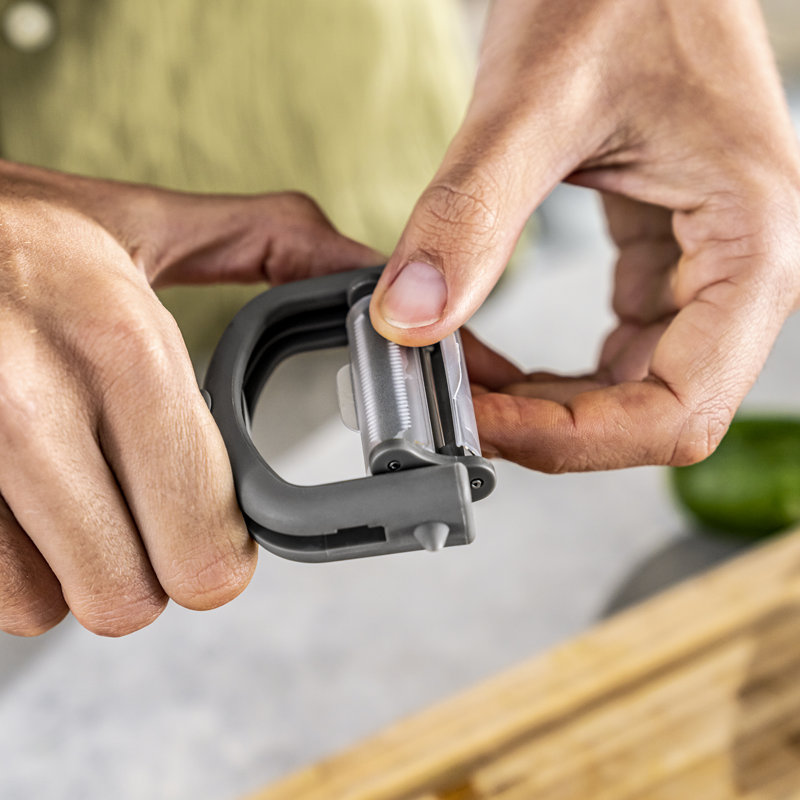 Z-Cut 5-in-1 Peeler
