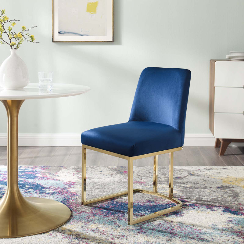 Chaise d'appoint de salle à manger en velours Amplifier Base Performance, Velours bleu marine, Or
