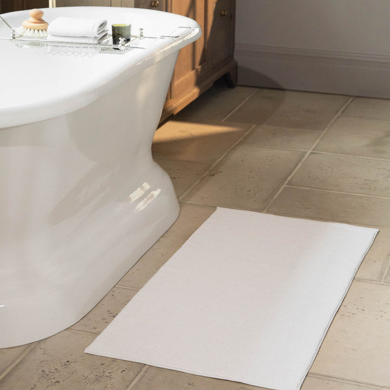 Loop Terry Bath Mat, 20" L x 31" W, White
