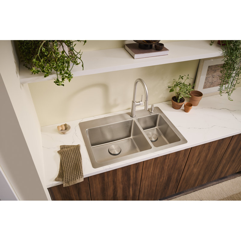 Robinet de cuisine Ruvati Distributeur de savon en métal en nickel brossé avec pompe à lotion pour le comptoir et bouteille rechargeable 