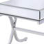 Table de bout abstraite en bois massif