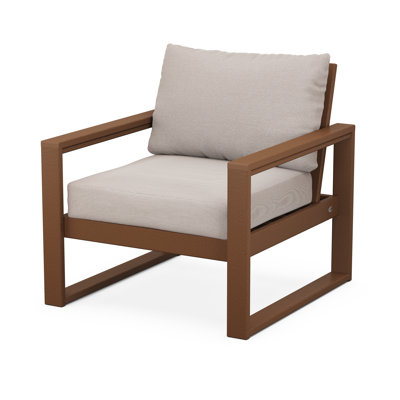 EDGE Club Chair