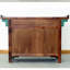 Armoire d'entrée verte vieillie
