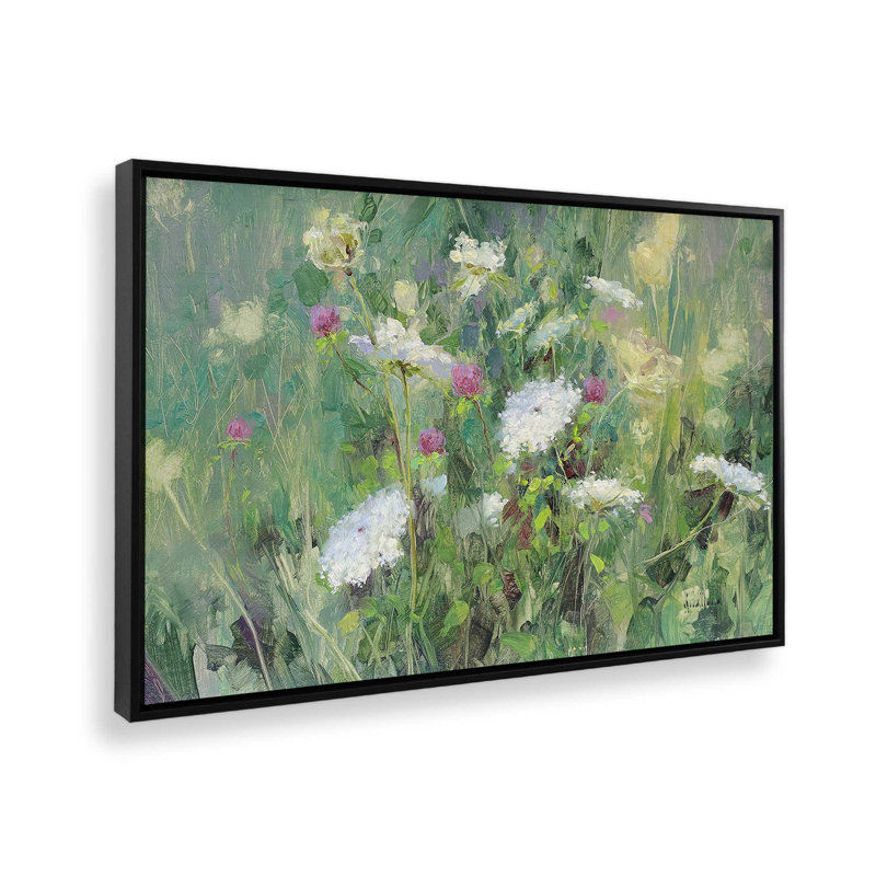 Impression sur toile Dreamy Wildflower Escape, H 12,75 po x l 18,75 po x P 1,75 po, Cadre flottant noir satiné