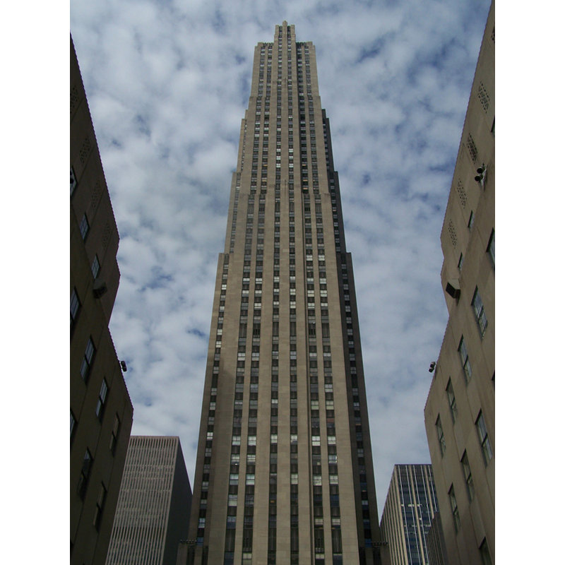 New York City Rockefeller Center, H 24 po x l 18 po