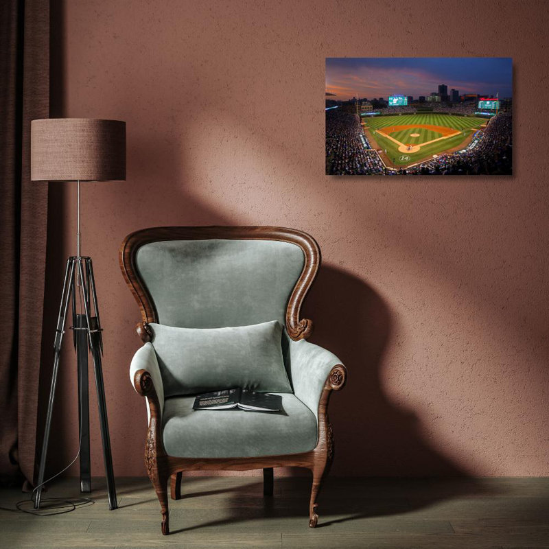 Wrigley Field, H 11 po x l 18 po