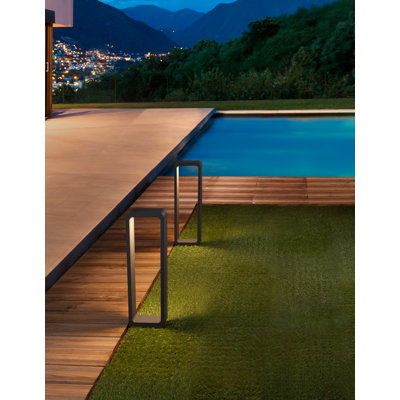 Ned Integrated LED Pathway Light