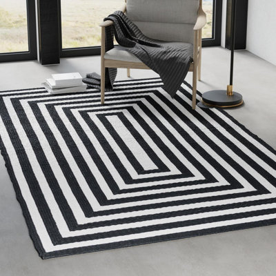 Kozan Geometric Indoor / Outdoor Rug
