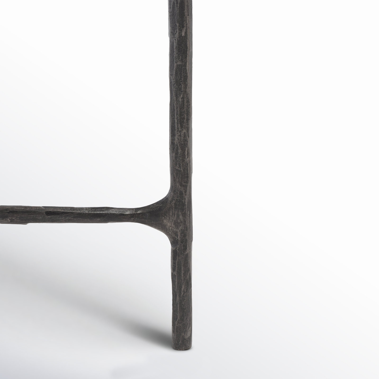 Evelynn 18" End Table, Black, Clear