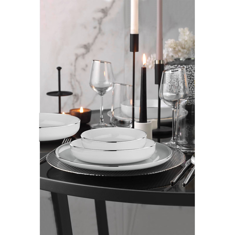 Service de table (18 pièces)