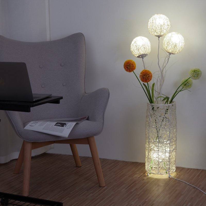 Lampe sur pied en rotin Coto