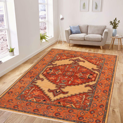 Badgeley Wool Oriental Indoor Rug