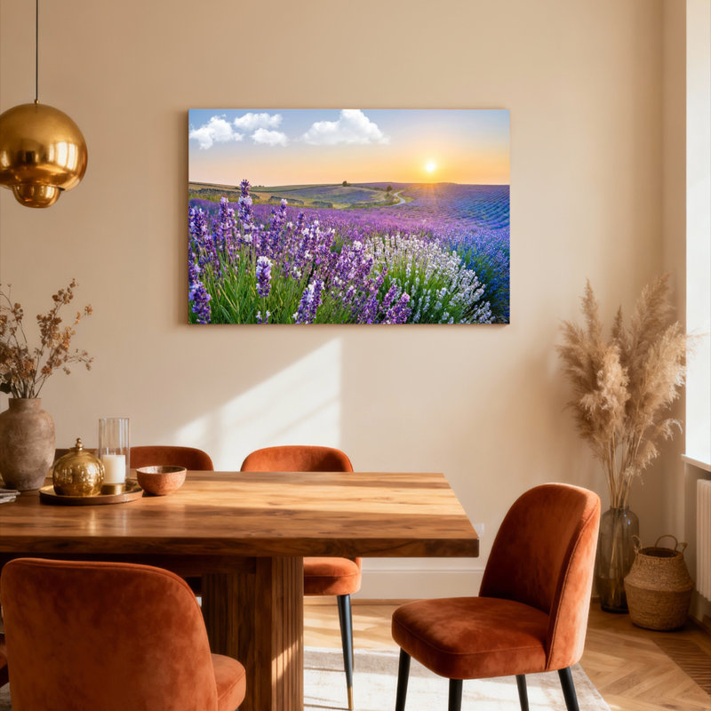 Ensemble de 1 tableau sur toile tendue représentant un coucher de soleil dans un champ de lavande, H 20 po x l 30 po