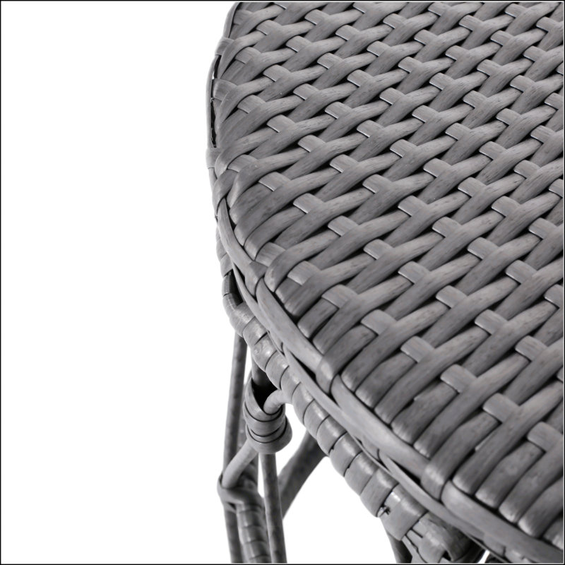 Table d'appoint charmante en osier tressé avec rotin en polyéthylène durable pour une utilisation extérieure et intérieure, parfaite pour un décor bohème