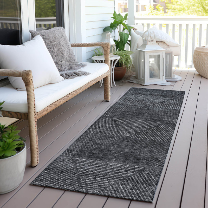Malchow Washable Geometric Indoor / Outdoor Rug, Runner 2'3" x 7'6"