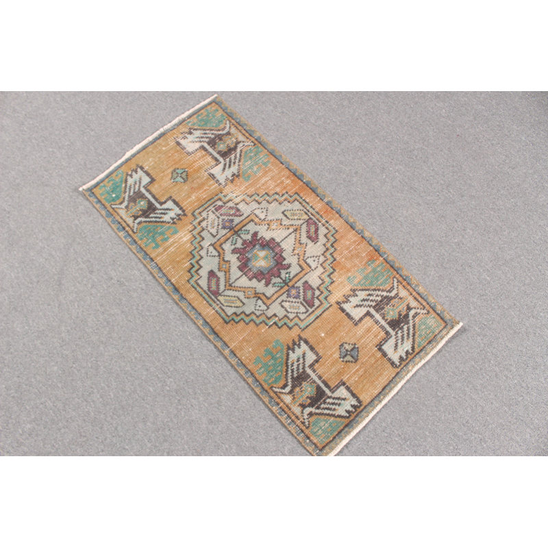 Petit tapis turc anatolien tissé à la main en brun riche pour la décoration intérieure