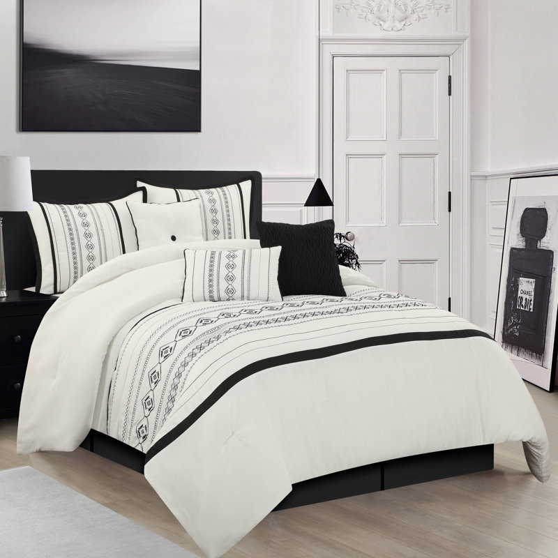 Joelle 7 Piece Geometric Comforter Set, Queen