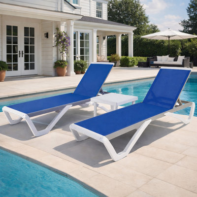 Kozyard Outdoor Chaise Lounge Chair, Full Flat Adjustable Patio Lounger With Aluminum Frame & Resin Legs, Textilene Fabric For Poolside, Backyard & Beach (Blue, 2Chairs With Table)