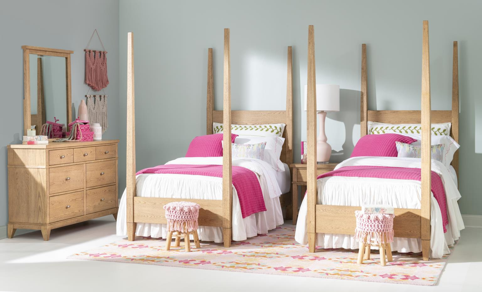 Today's Traditions Poster Bed, Tan, Twin