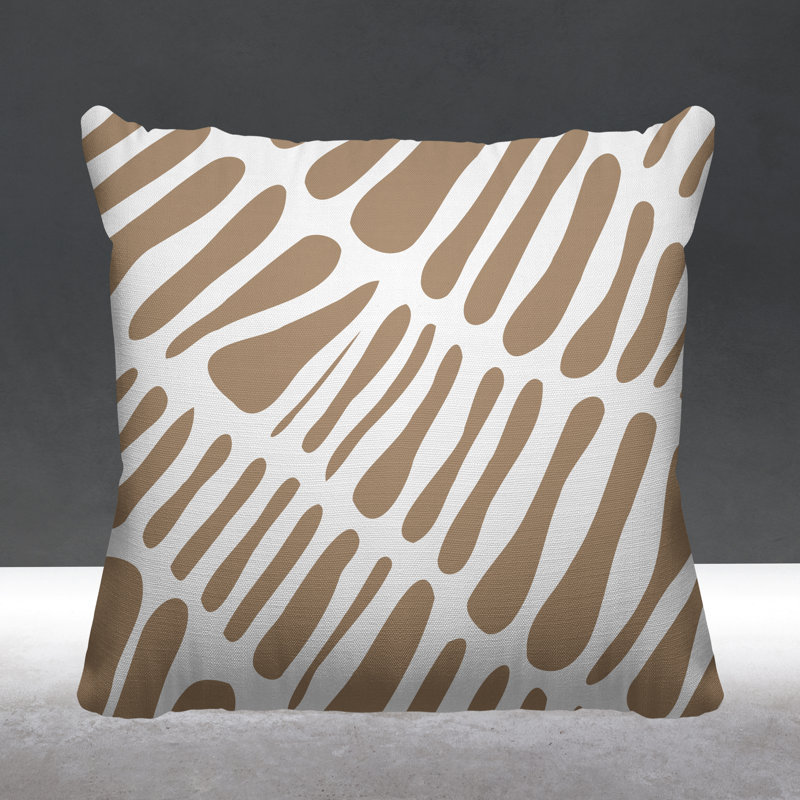 Coussin décoratif intérieur / extérieur Locke Tribal Abstract, L 19 po x H 19 po, Beige