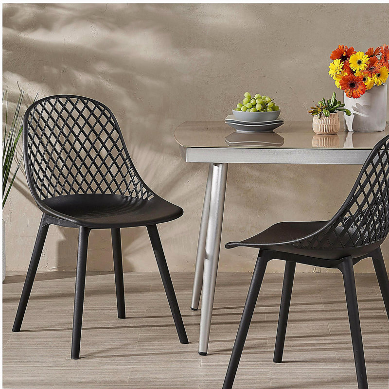 LILY CHAIR