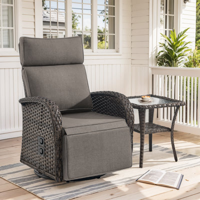 Chaise longue inclinable et réglable en osier Serita