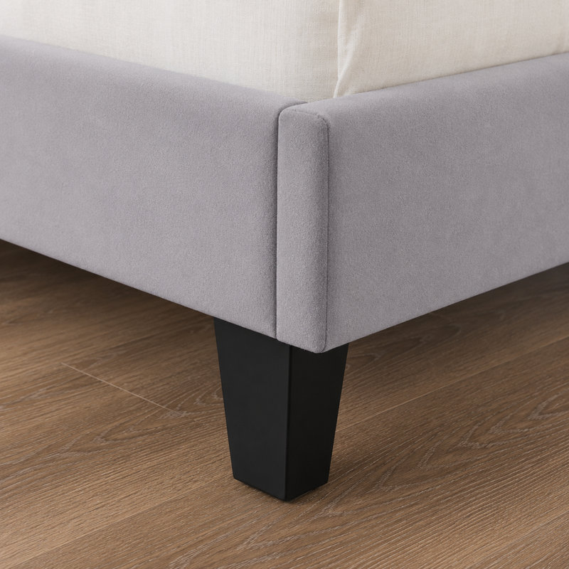 Lit plateforme tapissier en velours avec tête de lit festonnée et garniture cloutée Luxury, Gris, Très grand