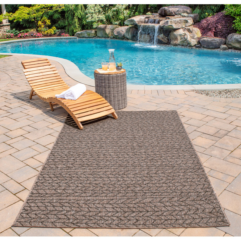 Antigua Indoor / Outdoor Rug, Rectangle 5' x 7'6"