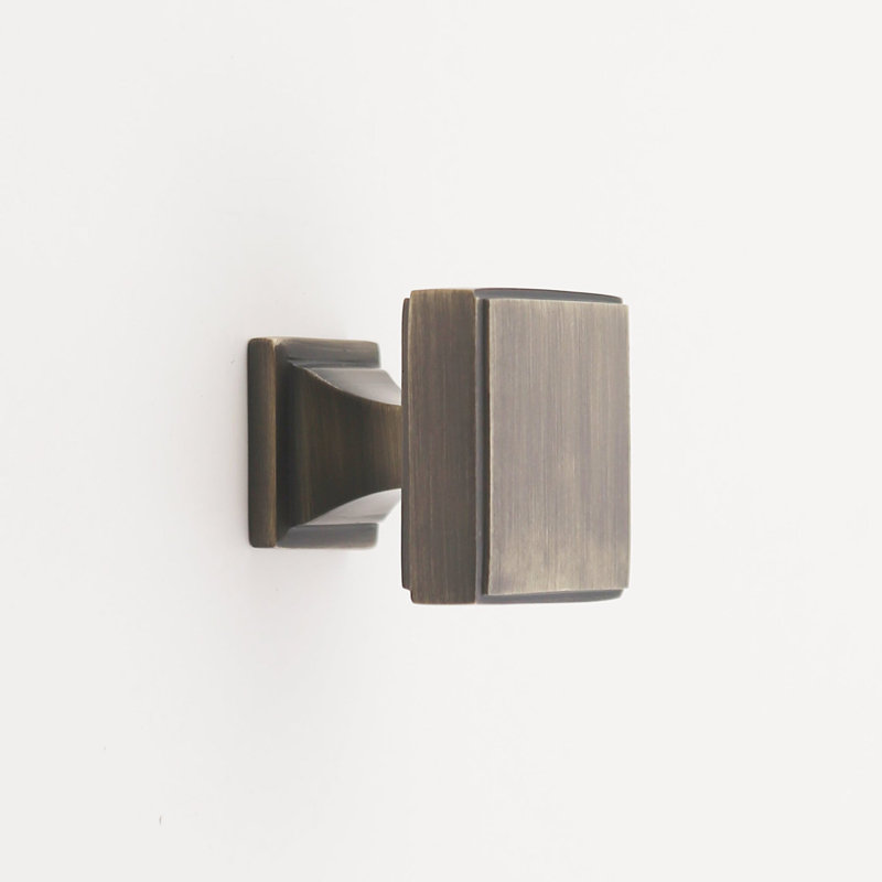 Poignée d'armoire Madelyn Carter Danford, Laiton antique, 1"